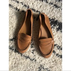 Crown Vintage Tan Loafers